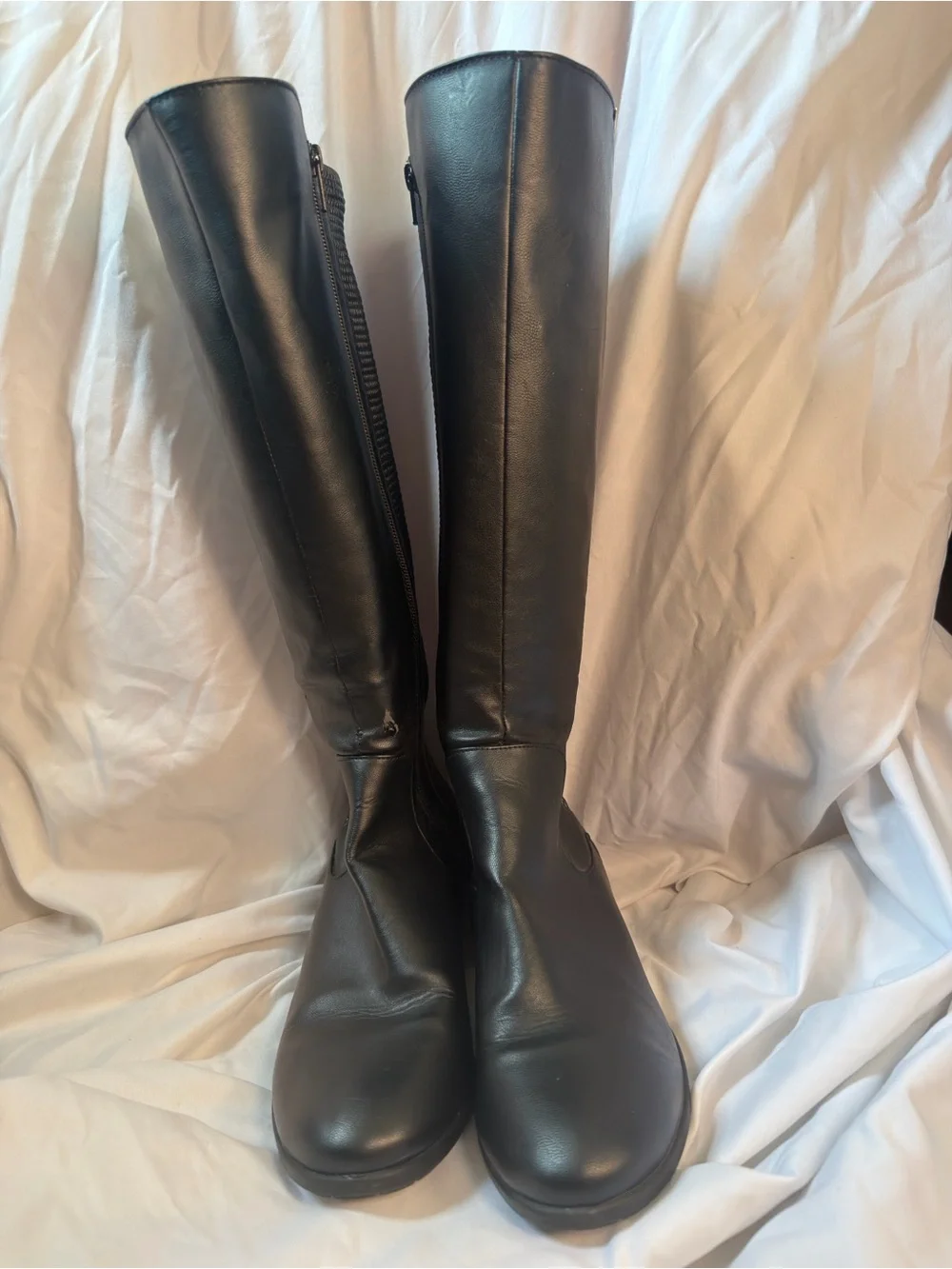 Black Knee-High Women's Leather Boots